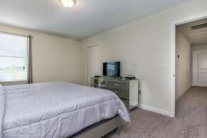 5 Bed Pool With Overflowing Spa In Champions Gate! 5 Bedroom Villa by 