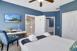 Pleasant and Spacious Town Home Near the Convention Center #3vc107