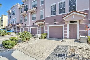 Pleasant and Spacious Town Home Near the Convention Center #3vc107