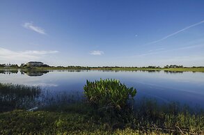 Pleasant and Spacious Town Home Near the Convention Center #3vc107