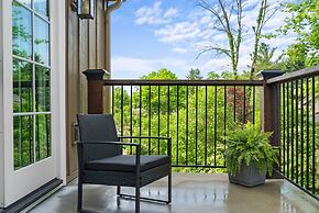 The Blowing Rock Manor