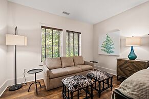 The Blowing Rock Manor