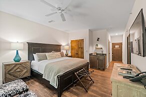 The Blowing Rock Manor