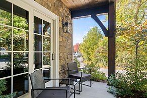 The Blowing Rock Manor