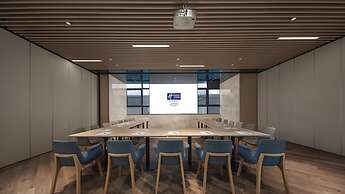 Holiday Inn Express Shanghai Qingpu New City by IHG