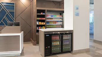 Holiday Inn Express & Suites Tijuana Otay by IHG