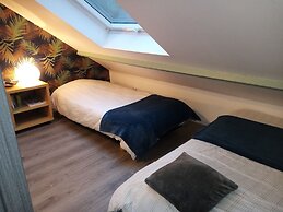 PETIT STUDIO MANSARDE 2 PERSONNES