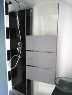 PETIT STUDIO MANSARDE 2 PERSONNES