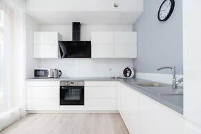 Browar Lubicz Apartments by Renters