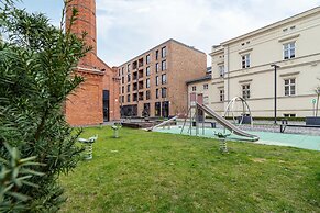 Browar Lubicz Apartments by Renters