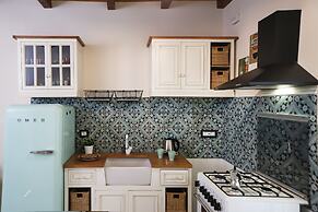 Shabby chic apartment in the city center