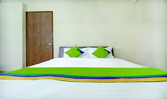 Treebo Sayaji Residency