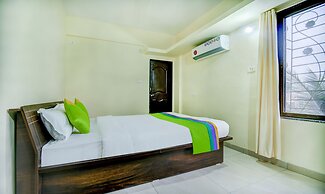 Treebo Sayaji Residency