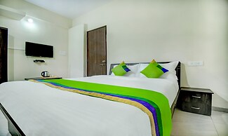 Treebo Sayaji Residency