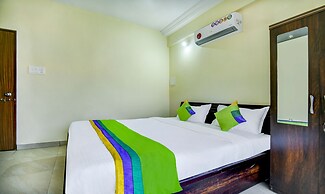 Treebo Sayaji Residency