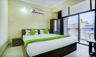 Treebo Sayaji Residency