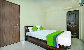 Treebo Sayaji Residency