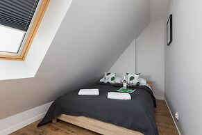Kolo Brzegu Apartments by Renters
