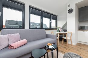 Kolo Brzegu Apartments by Renters