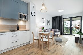 Kolo Brzegu Apartments by Renters