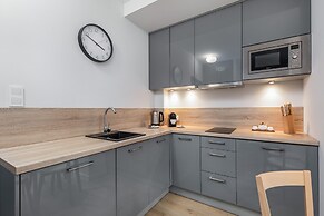 Kolo Brzegu Apartments by Renters