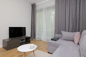 Kolo Brzegu Apartments by Renters
