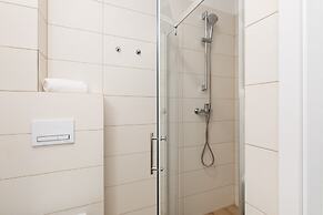 Kolo Brzegu Apartments by Renters