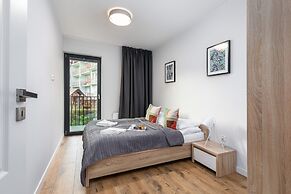 Kolo Brzegu Apartments by Renters