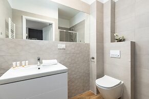 Kolo Brzegu Apartments by Renters