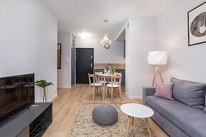 Kolo Brzegu Apartments by Renters
