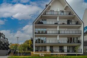 Kolo Brzegu Apartments by Renters