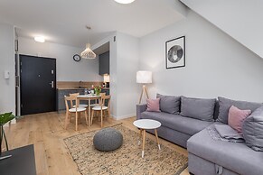 Kolo Brzegu Apartments by Renters