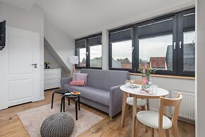 Kolo Brzegu Apartments by Renters