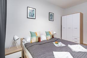 Kolo Brzegu Apartments by Renters