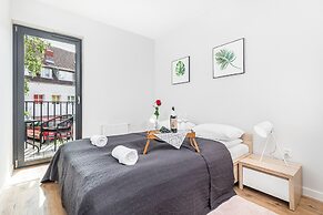 Kolo Brzegu Apartments by Renters