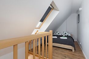 Kolo Brzegu Apartments by Renters