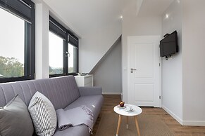 Kolo Brzegu Apartments by Renters