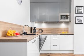 Kolo Brzegu Apartments by Renters