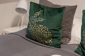 Kolo Brzegu Apartments by Renters