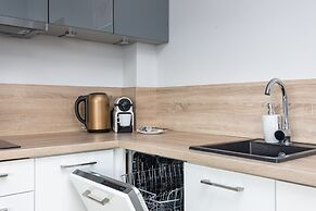 Kolo Brzegu Apartments by Renters