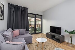 Kolo Brzegu Apartments by Renters