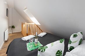 Kolo Brzegu Apartments by Renters