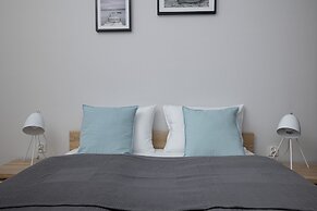 Kolo Brzegu Apartments by Renters