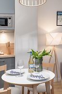 Kolo Brzegu Apartments by Renters