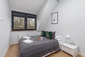 Kolo Brzegu Apartments by Renters