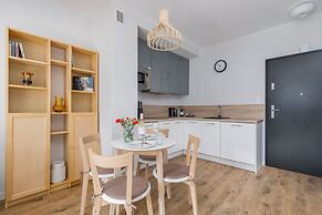 Kolo Brzegu Apartments by Renters