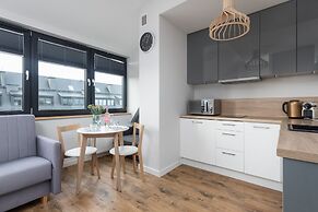 Kolo Brzegu Apartments by Renters