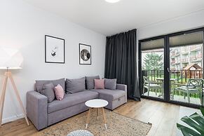 Kolo Brzegu Apartments by Renters