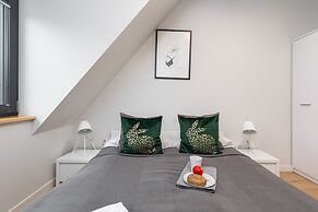 Kolo Brzegu Apartments by Renters