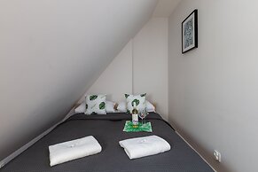 Kolo Brzegu Apartments by Renters